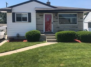 25829 Leach St, Roseville, MI 48066