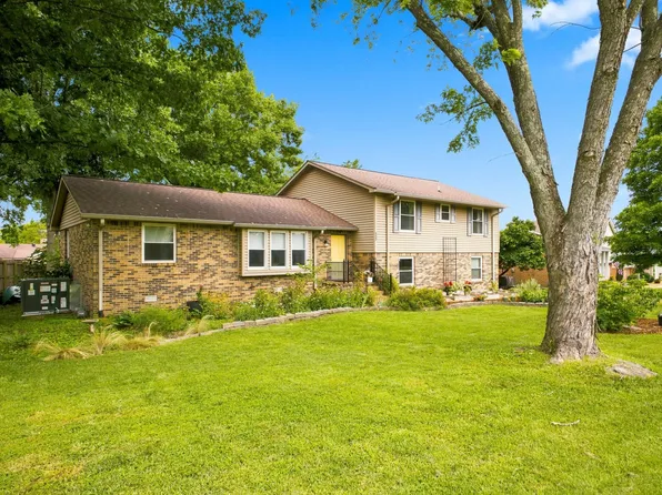 272 Clearlake Dr W, Nashville, TN 37217