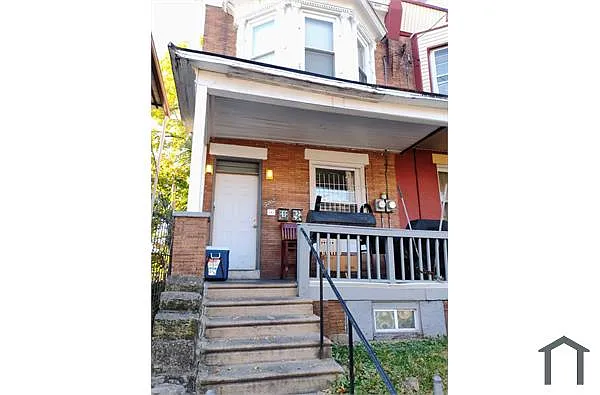 Building Photo - 5202 Webster St #B