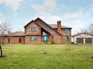 13111 Martin Rd, Akron, NY 14001