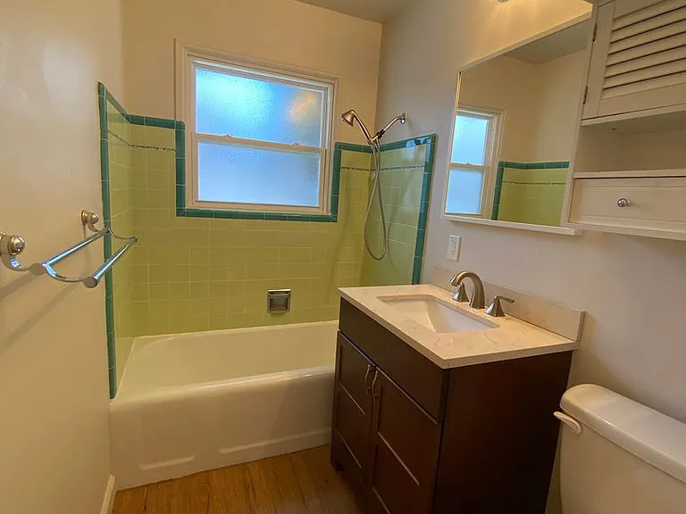 2414-16 Monroe Ave #2416 — Photo 9