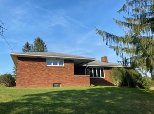 6 McGary Ln, Moundsville, WV 26041