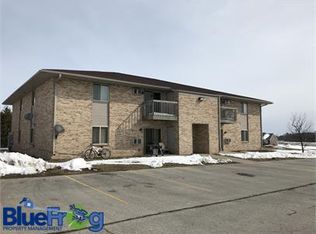 357 Prairie Ln APT 15, Luxemburg, WI 54217