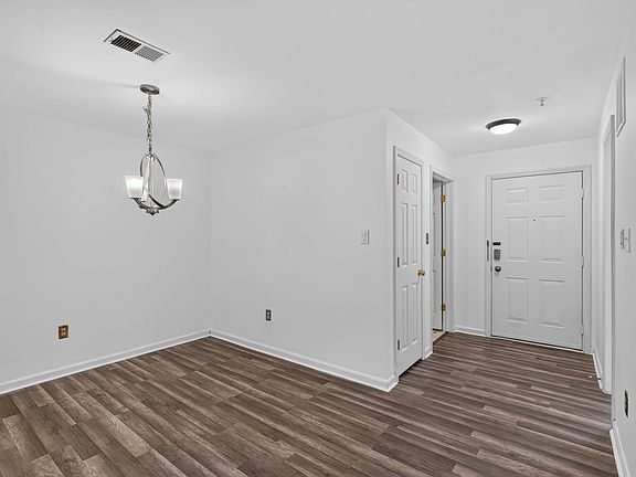 3rd image of 15308 Diamond Cove Ter #3-G