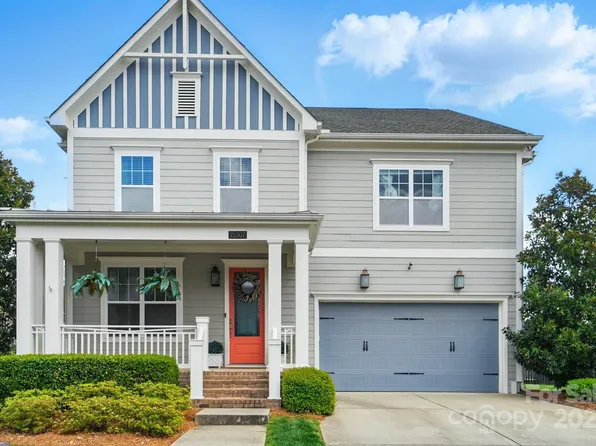 15307 Country Lake Dr, Pineville, NC 28134