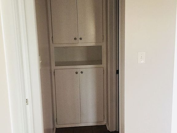 4th image of 4064 W 139th St #7162793