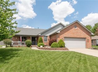 218 Woodland Pl, Pittsboro, IN 46167