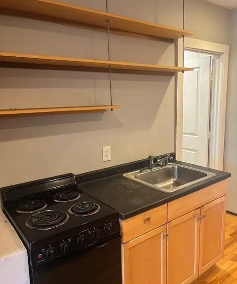 93 Maine St #111 — Photo 6