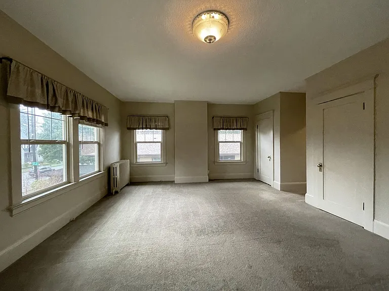 5514 NE Halsey St — Photo 14