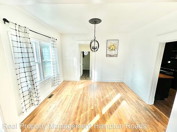 3rd image of 2742 Westminster Ave