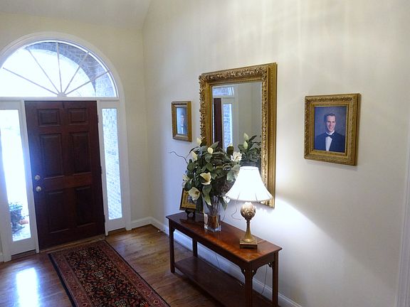 2 story foyer