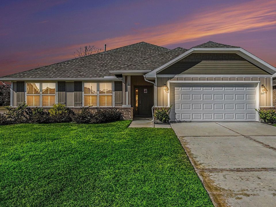 1st image of 601 Greystone Ln