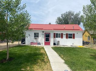 200 N 5th Ave, Mills, WY 82604