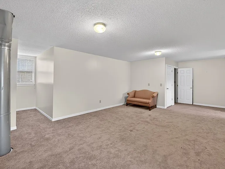 863 Woodland Dr — Photo 46