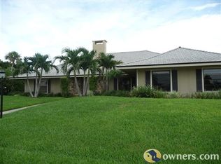 1212 Sea Hunt Dr, Vero Beach, FL 32963