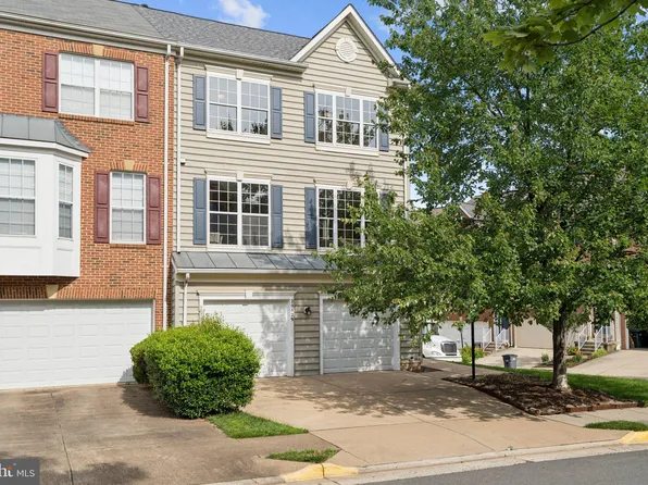 20829 Miranda Falls Sq, Sterling, VA 20165