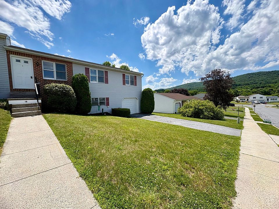 1st image of 10 Mary Dr