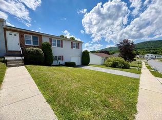 10 Mary Dr, Dillsburg, PA 17019