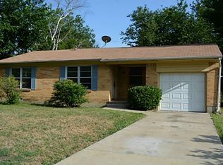 708 Glynn Oaks Dr, Arlington, TX 76010