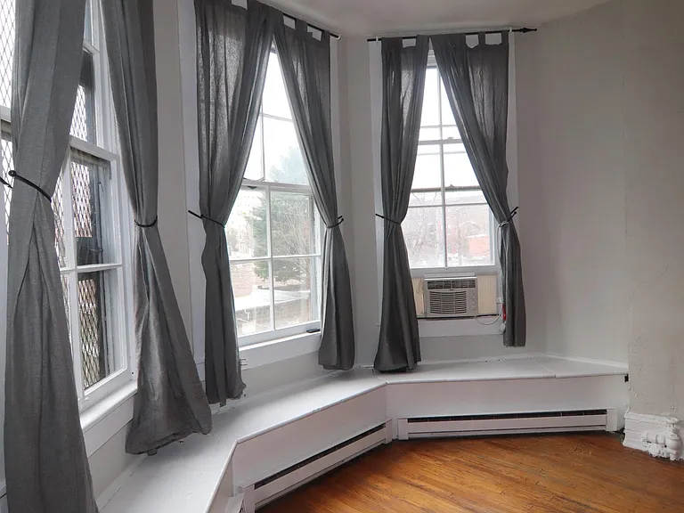 1614 Bolton St #3 — Photo 4