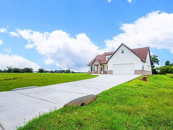 3rd image of 206 Shetland Ct