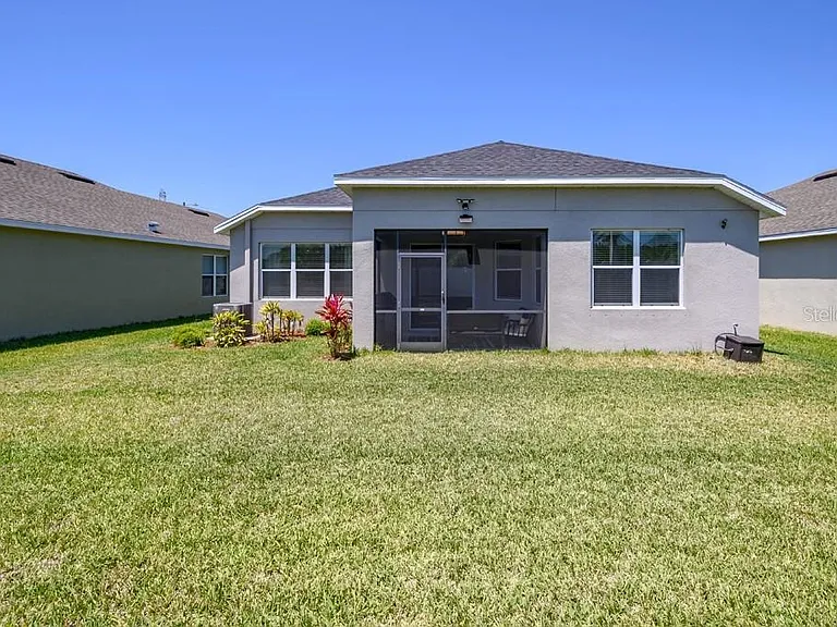 8214 Willow Beach Dr — Photo 5
