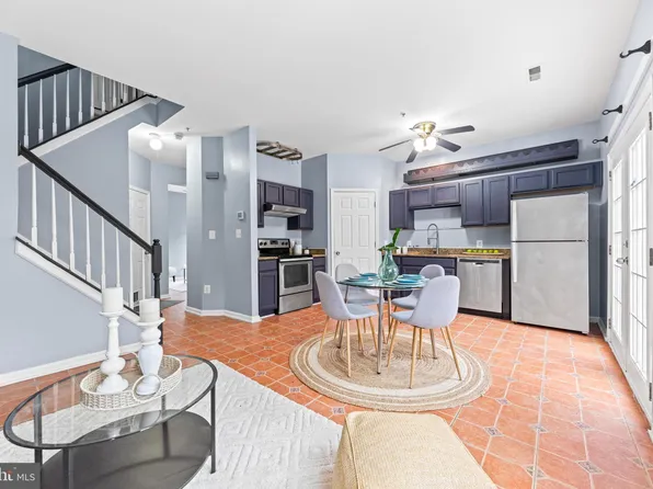 3036 Seamon Ave, Baltimore, MD 21225