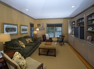 126 Buckskin Dr, Weston, MA 02493