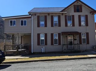 232 4th St, Renovo, PA 17764