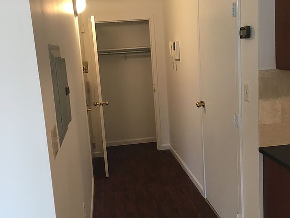 5th image of 5123 Queens Blvd #3D