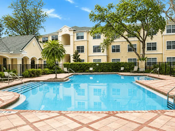 Lake Kathy Apartments