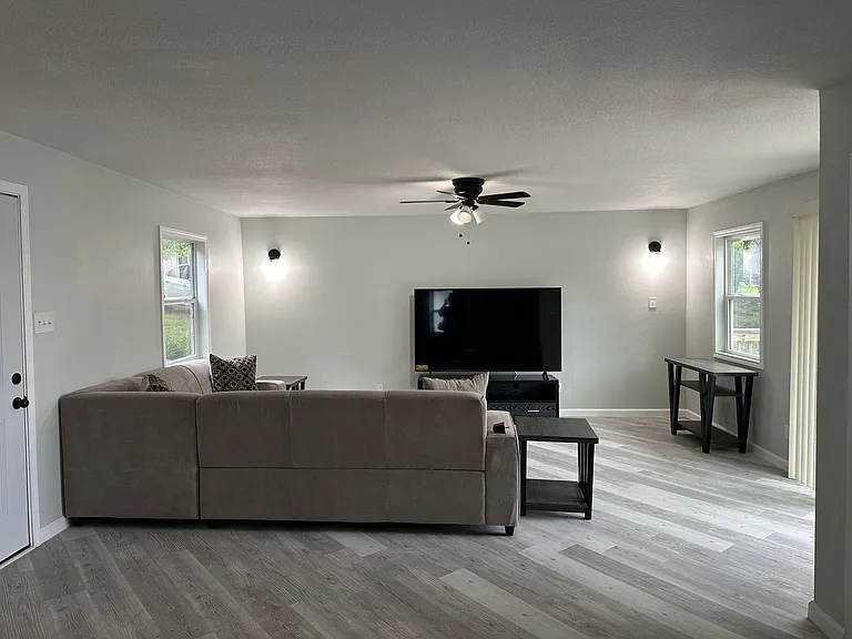 196 Lcr Whiterock — Photo 22