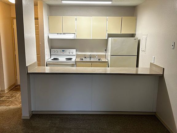 4th image of 12635 SE Foster Rd #4