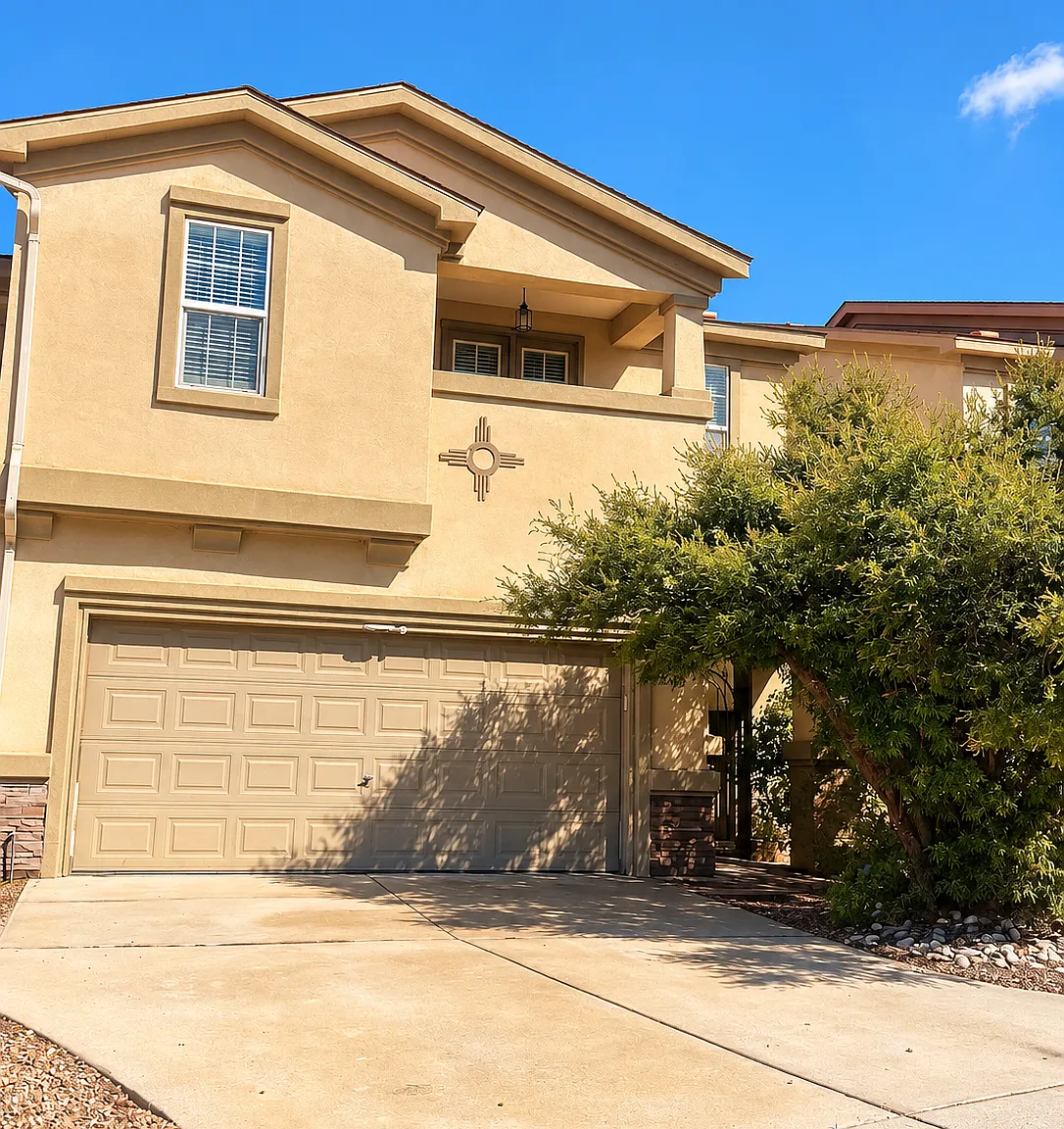 3 bed, 2.5 bath, 1897 sqft, $2,200 — Photo 1
