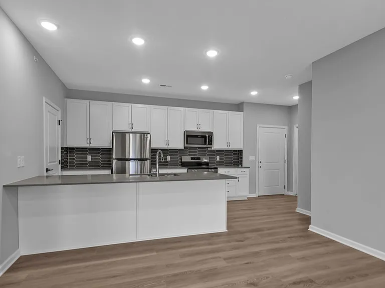 The Creek Apartments — Photo 97