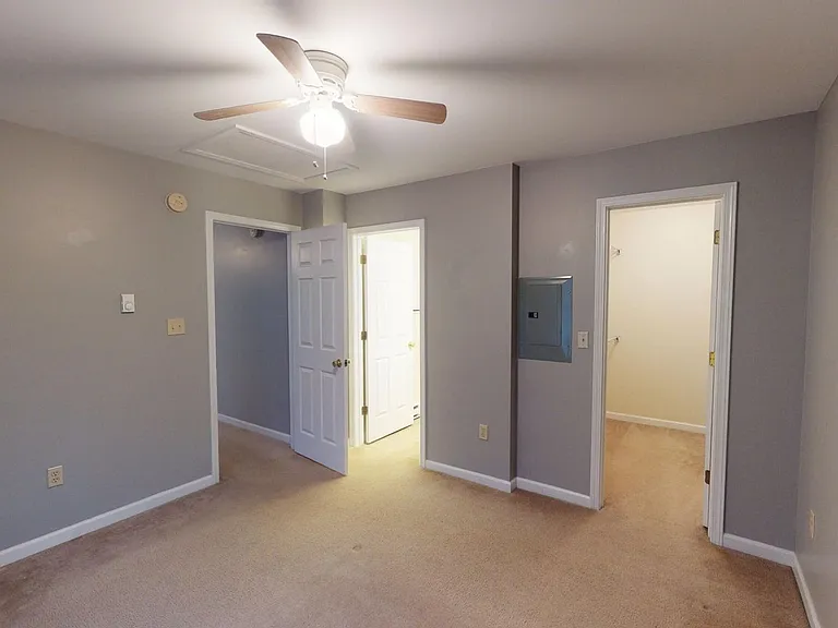 251 Underwood St — Photo 6