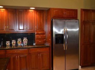 1029 Sandalwood Ln, Weston, FL 33326