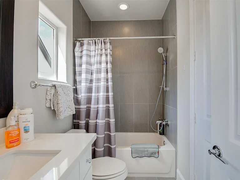 9664 Knight Rd — Photo 12