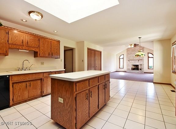 5th image of 17800 Brookfield Cir