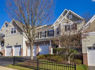 102 McDowell Dr, Lambertville, NJ 08530