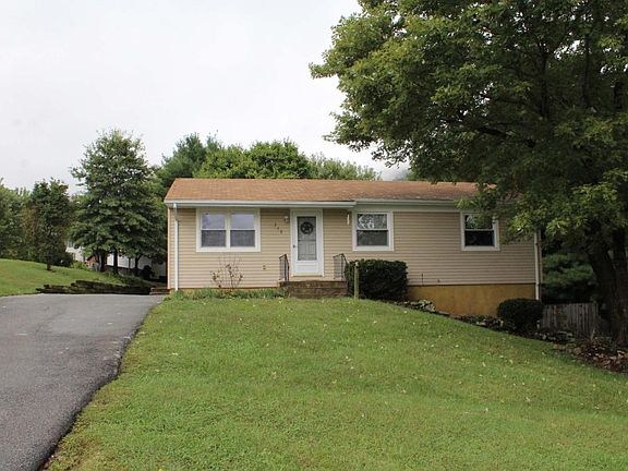 3rd image of 358 Hillview Dr