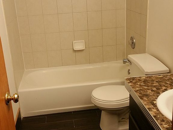 5th image of 2456 W Polk St #1