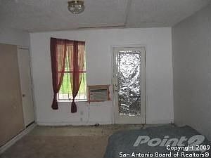 2nd image of 3515 Roland Ave