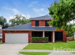 300 Westbrook Dr, Arlington, TX 76002