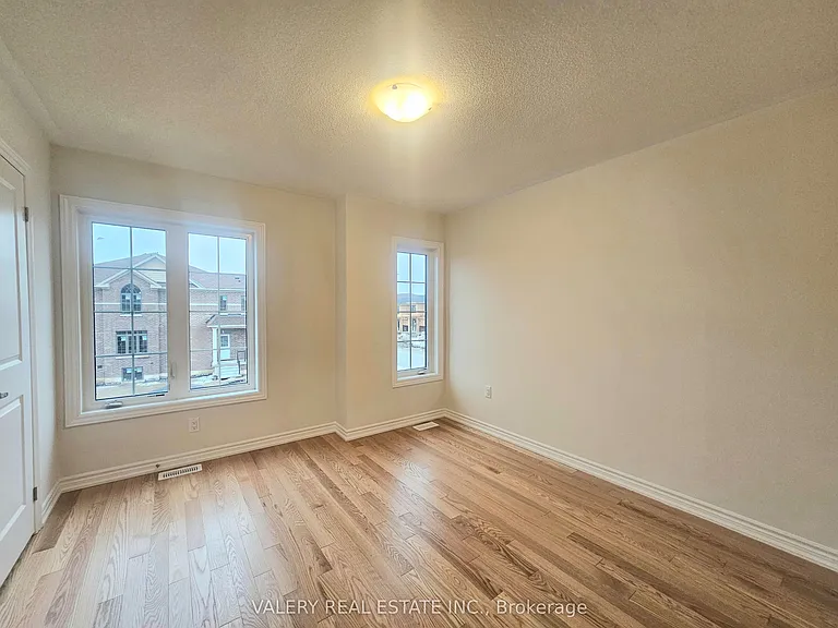 22 Hylton Dr — Photo 8