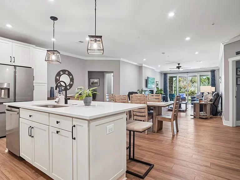 3000 Herons Nest Way #11 — Photo 4
