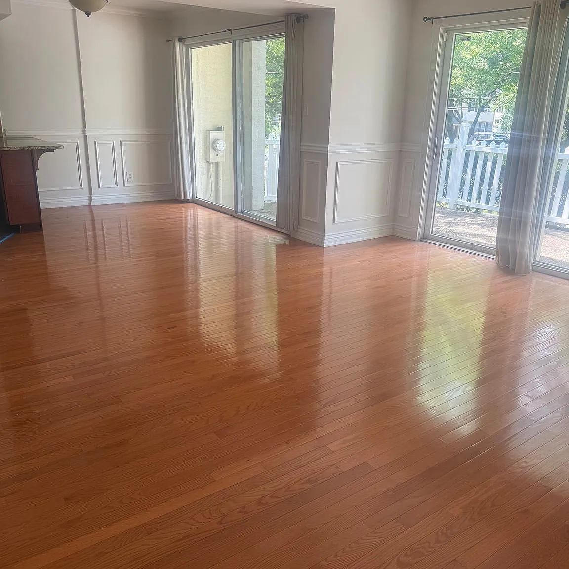 3 bed, 4.0 bath, 1388 sqft, $3,400 — Photo 4