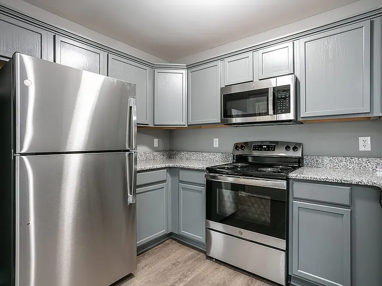 Polo Springs Apartments — Photo 25