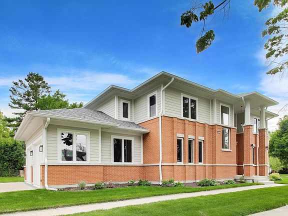 3rd image of 1133 Fortuna Ave