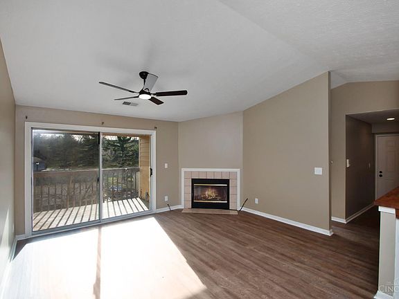 5th image of 971 Cedar Ridge Dr APT 11